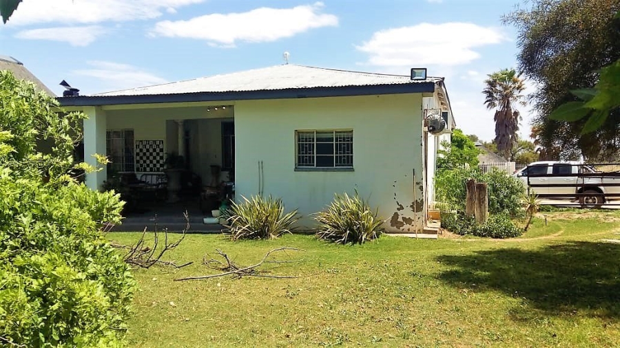 5 Bedroom Property for Sale in Bloemhof Rural North West